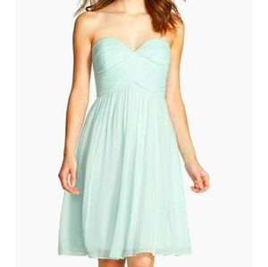 Donna Morgan Flowy Knee-Length Dress